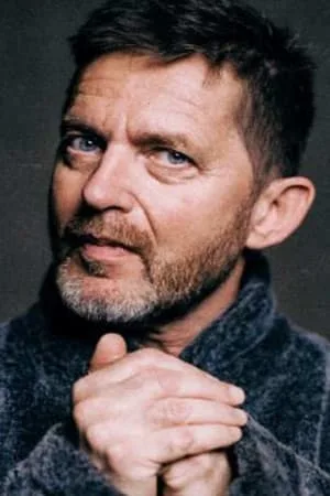 Mick Boskamp staand artiestenbureau Erwin Bakkum